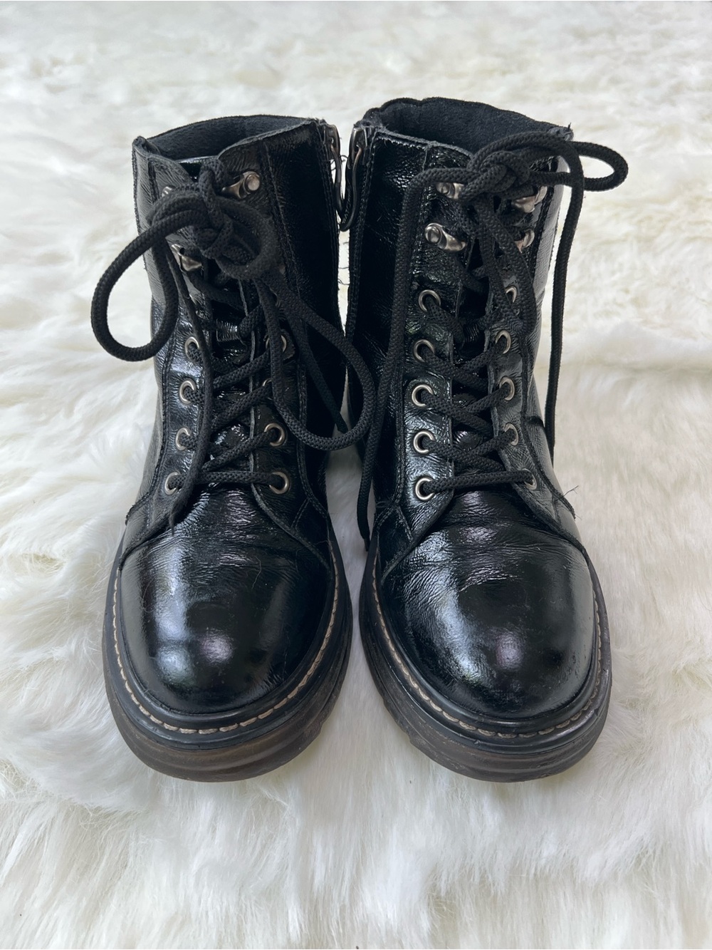 Aqua Diva Black  leather Lace-Up Combat Boots with Side Zipper  size 39